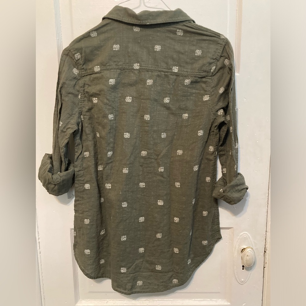Merona Green Collar Button Down Cotton Shirt with Elephants - Picture 6 of 11